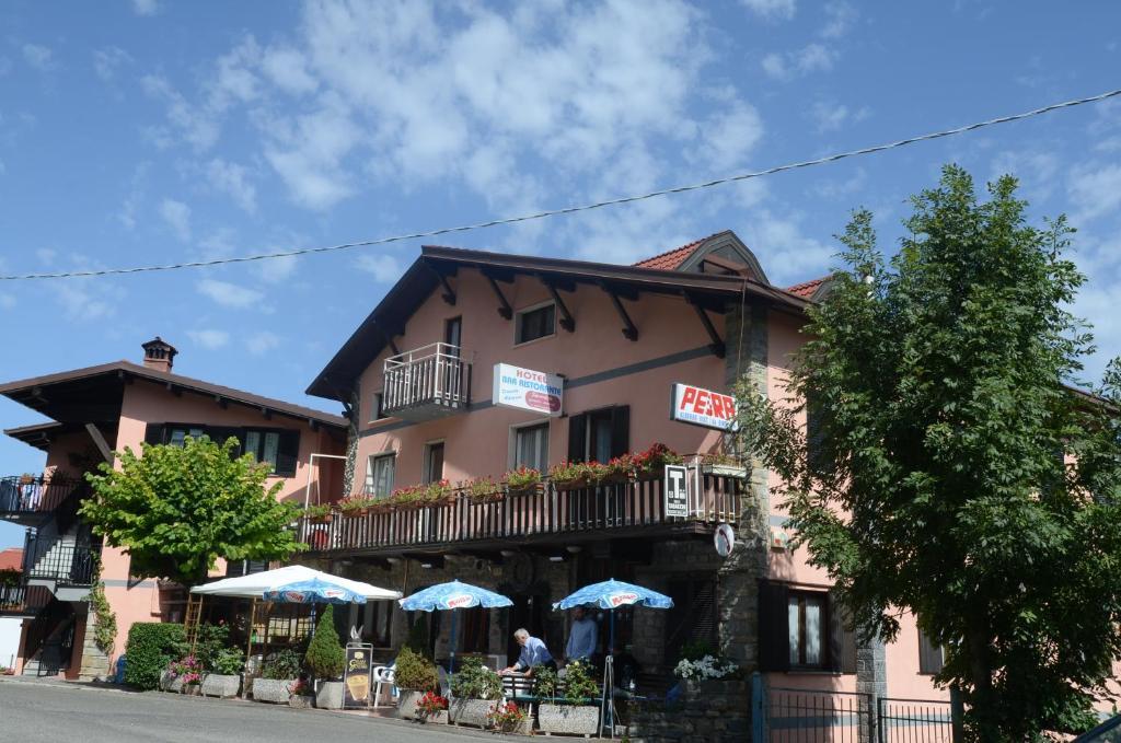 Albergo Ristorante Da Piercarlo Brallo Di Pregola Exteriér fotografie